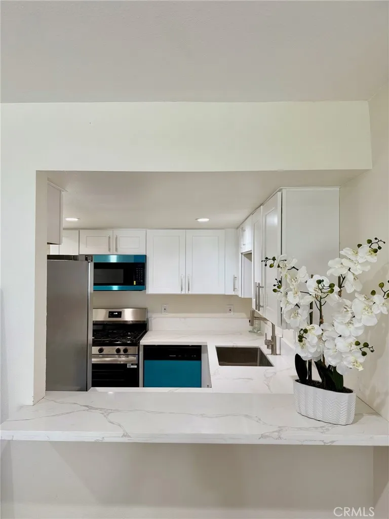 Additional image 20 of 810 W Compton Blvd Unit 7, Compton, CA 90220