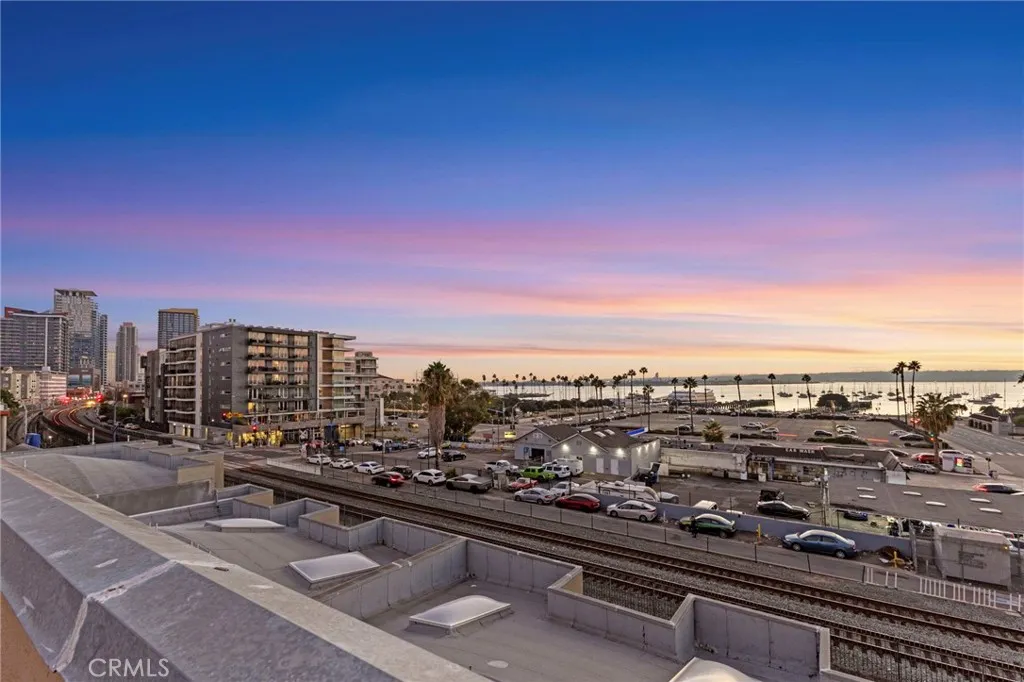 Additional image 70 of 941 W Hawthorn St Unit 9, San Diego, CA 92101