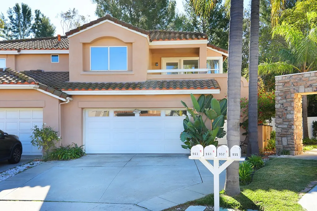 Additional image 2 of 961 S Lone Pine Ln, Anaheim Hills, CA 92808