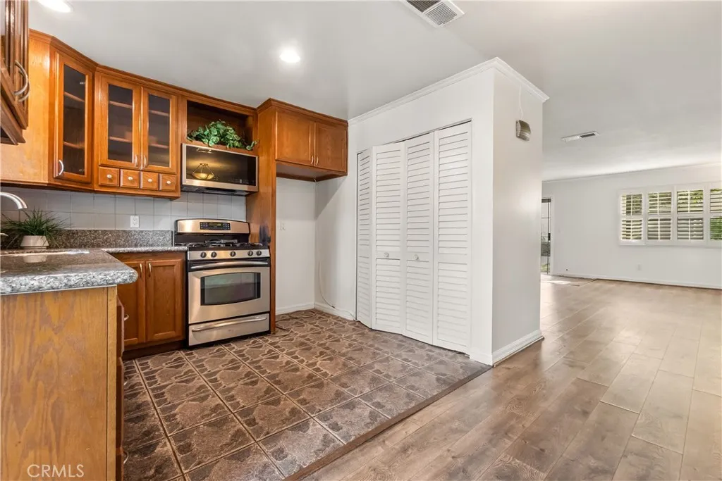 Additional image 31 of 23550 S Western Ave. Unit B, Harbor City, CA 90710