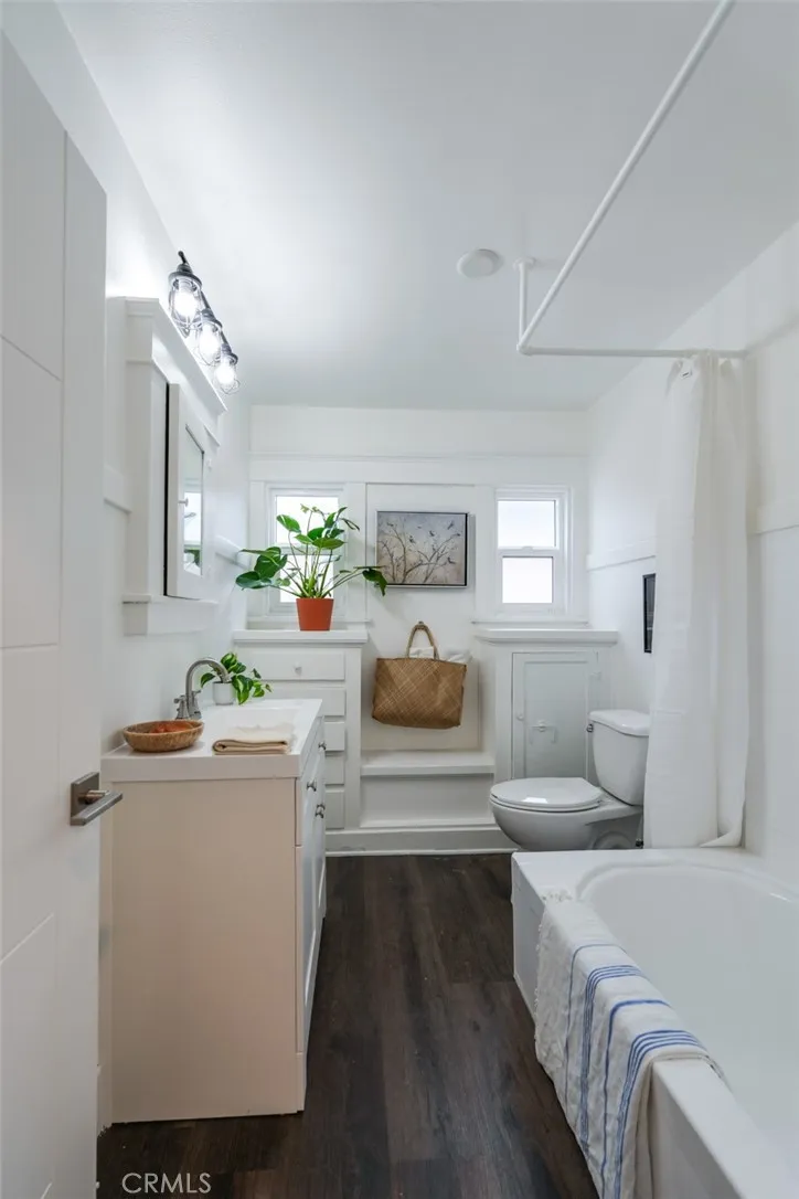 Additional image 56 of 5842 5th Avenue, Los Angeles, CA 90043