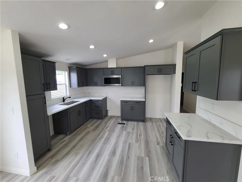 Additional image 15 of 840 E Foothill Blvd Unit 64, Azusa, CA 91702