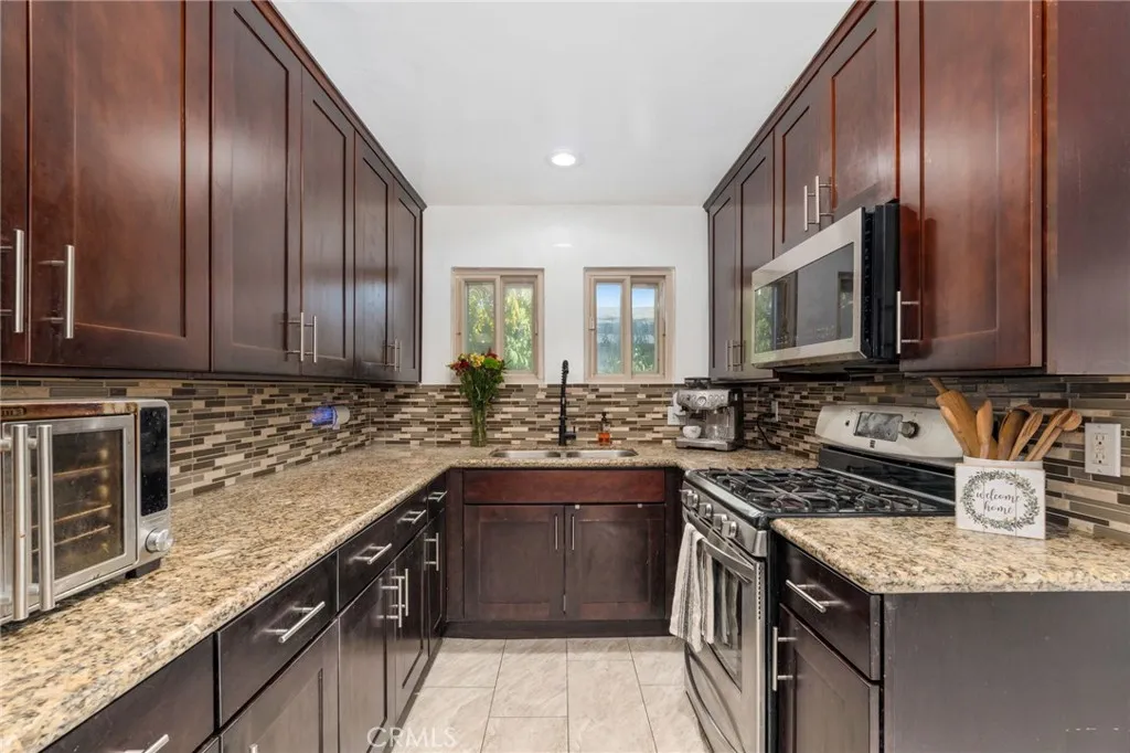 Additional image 11 of 516 E Sunkist St, Ontario, CA 91761