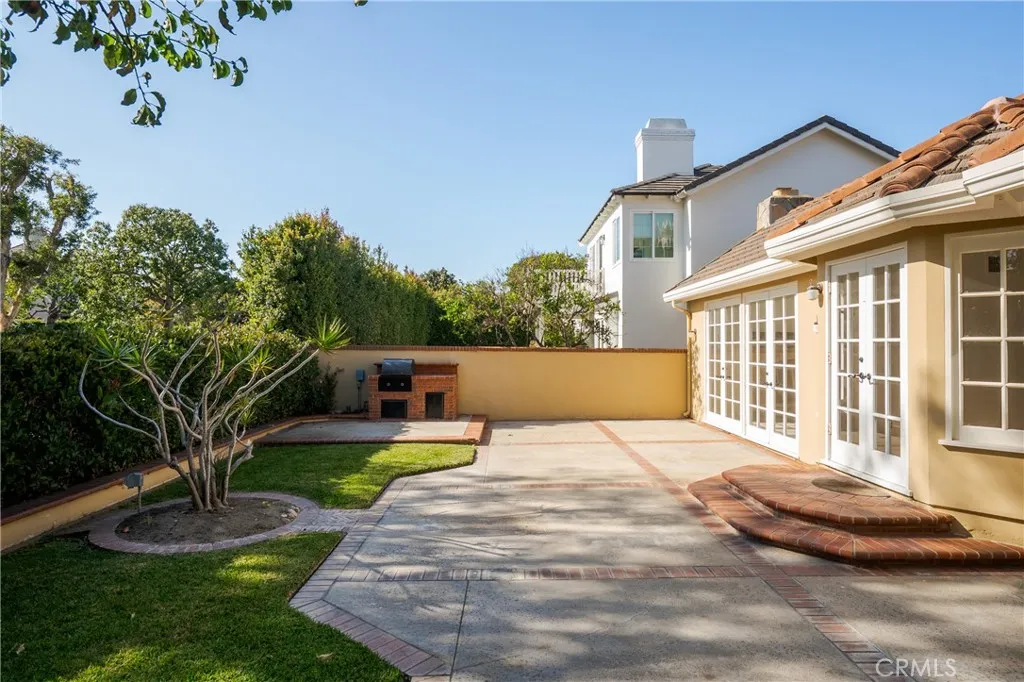 Additional image 29 of 19371 Woodlands Ln, Huntington Beach, CA 92648