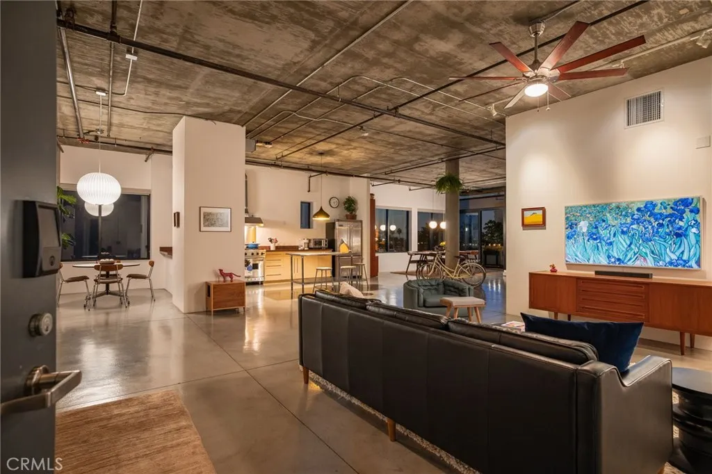 Additional image 66 of 835 Locust Avenue Unit 519, Long Beach, CA 90813