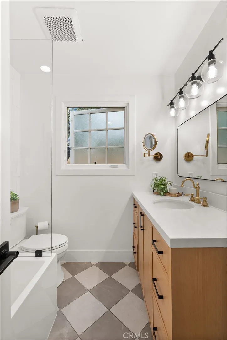 Additional image 62 of 844 Roxanne Avenue, Long Beach, CA 90815