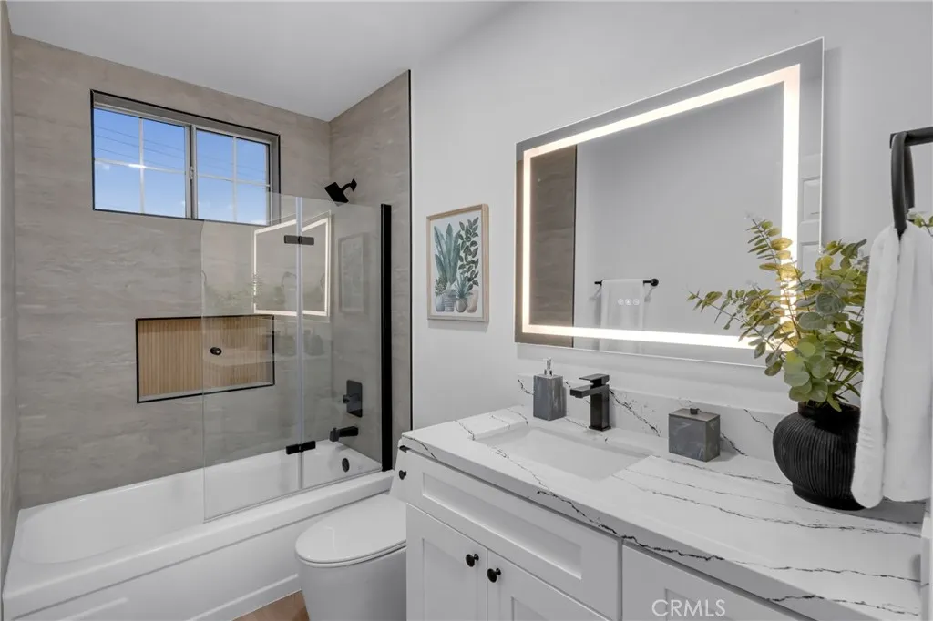 Additional image 120 of 19261 Brae Gln, Santa Ana, CA 92705