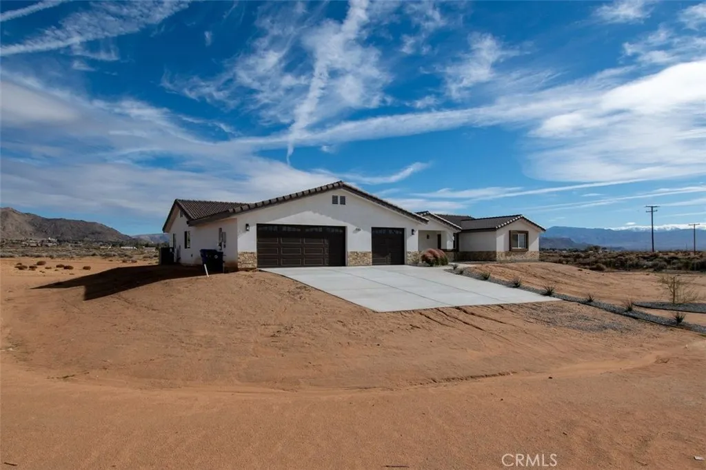 Additional image 49 of 16925 Nanticoke, Apple Valley, CA 92307
