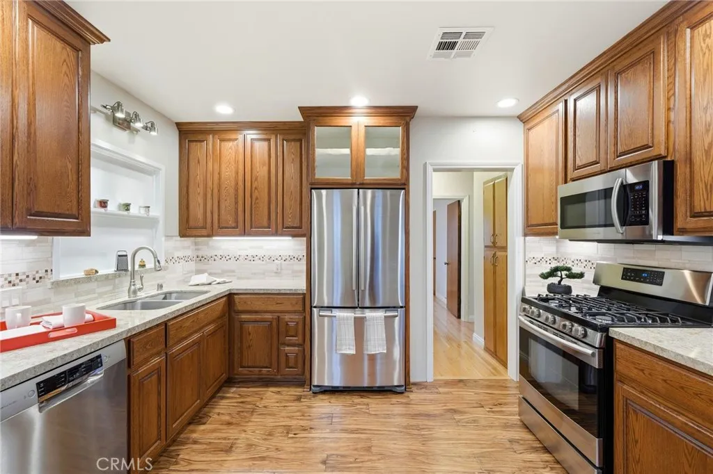 Additional image 26 of 248 S Virginia Ave, Burbank, CA 91506