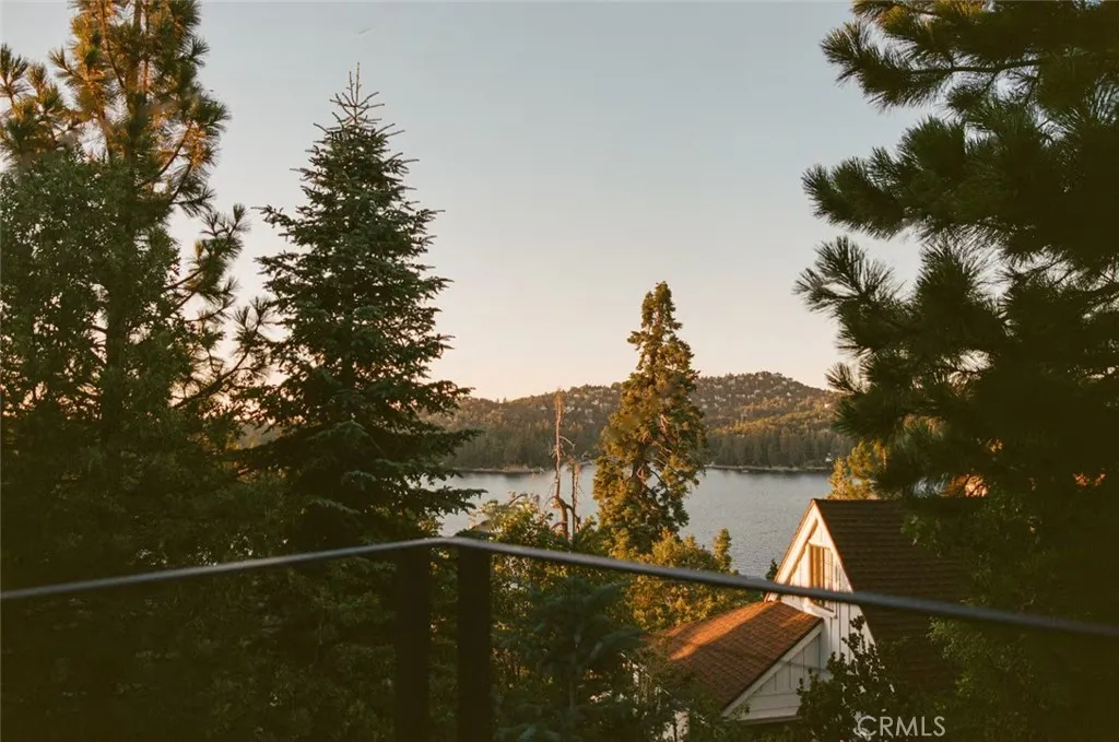 Additional image 102 of 481 Heliotrope Drive, Lake Arrowhead, CA 92352