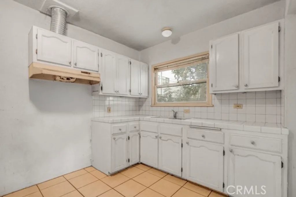 Additional image 8 of 14153 Tiara Street, Van Nuys, CA 91401