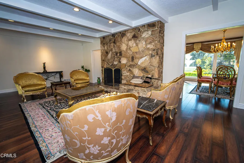 Additional image 108 of 2460 Las Positas Road, Glendale, CA 91208