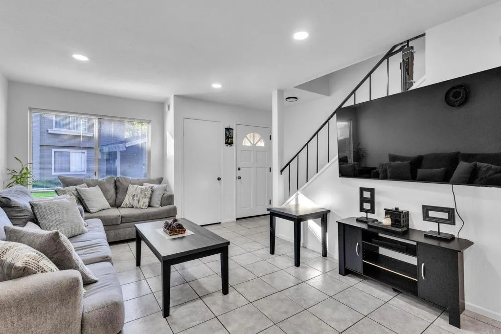 Additional image 3 of 1539 Gustavo St Unit B, El Cajon, CA 92019