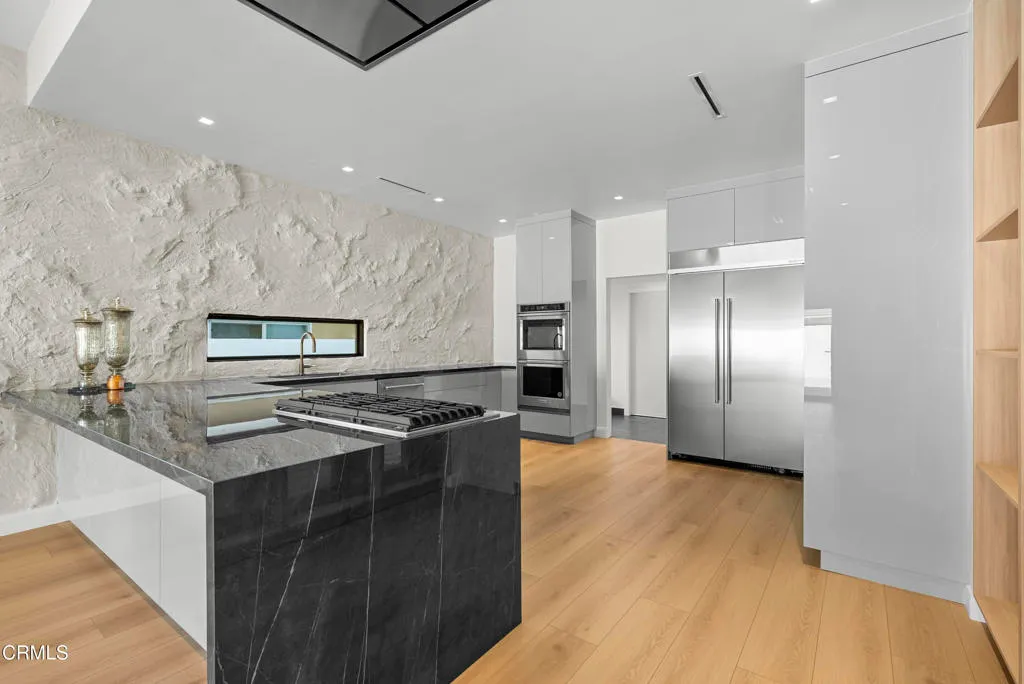 Additional image 58 of 14145 Weddington Street, Los Angeles, CA 91401