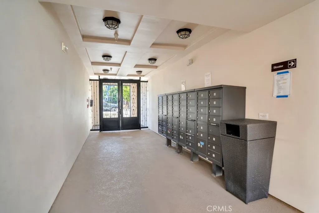 Additional image 29 of 4724 Kester Unit 410, Sherman Oaks, CA 91403