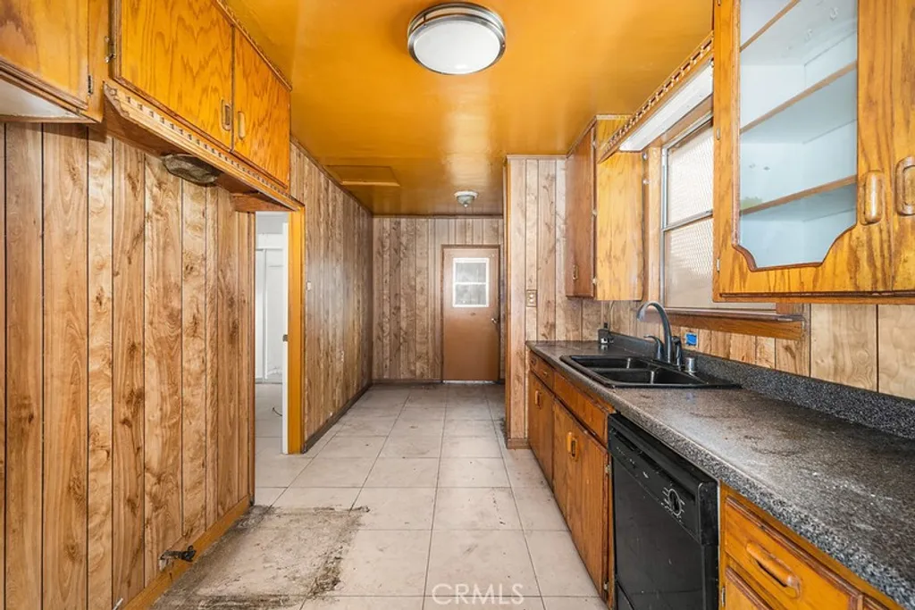 Additional image 12 of 1504 S California Avenue, Compton, CA 90221