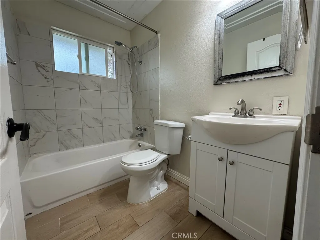 Additional image 13 of 1600 W Robin Drive, Visalia, CA 93291