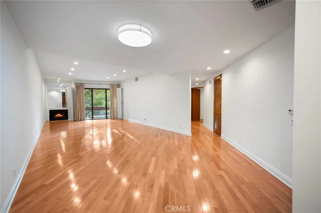 Additional image 33 of 750 S Bundy Dr Unit 108, Los Angeles, CA 90049