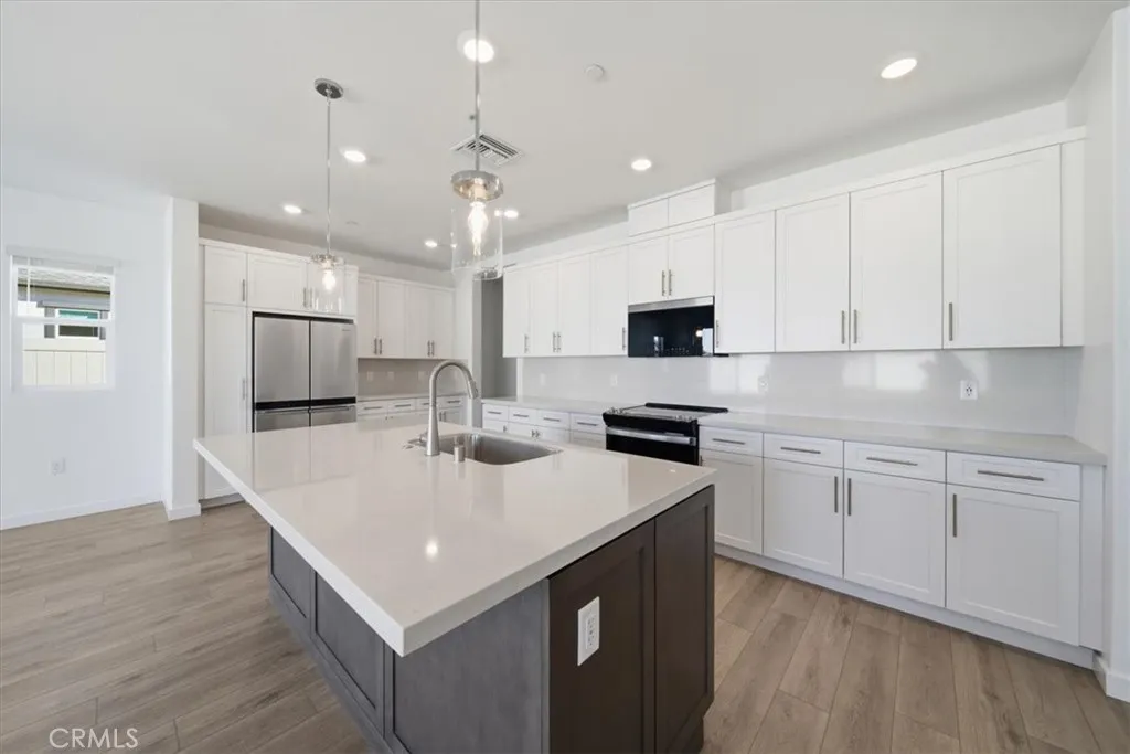 Additional image 56 of 3211 E Avenue J-4, Lancaster, CA 93535