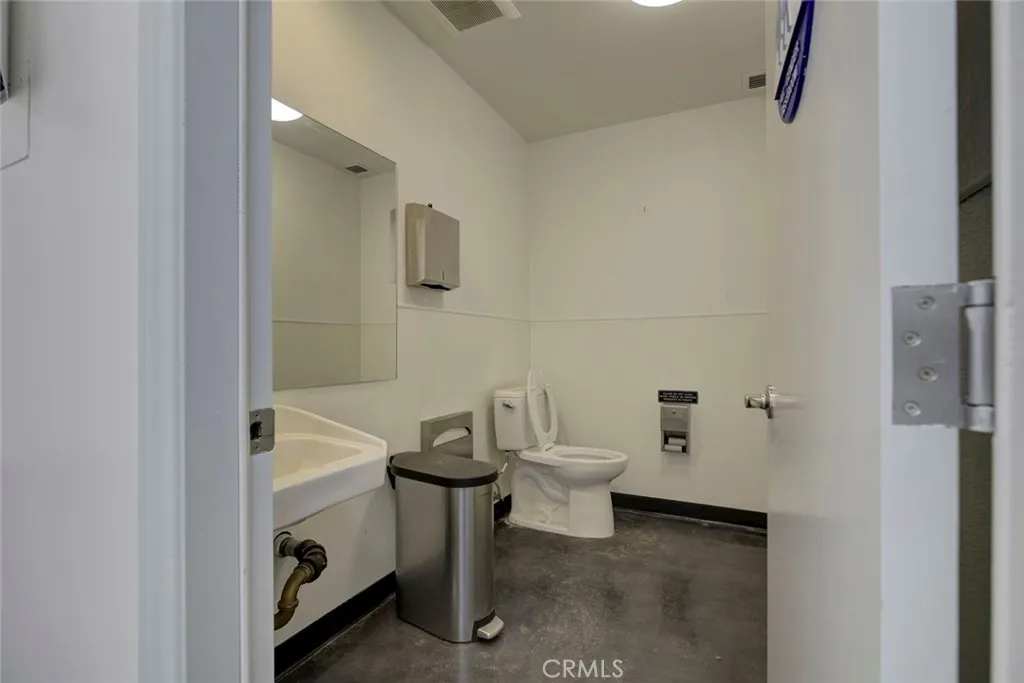 Additional image 32 of 18417 Bryant Street, Northridge, CA 91325