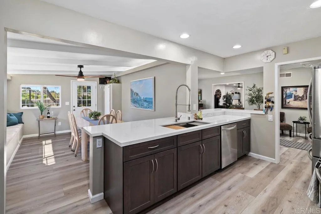 Additional image 12 of 3542 Governor Drive, San Diego, CA 92122