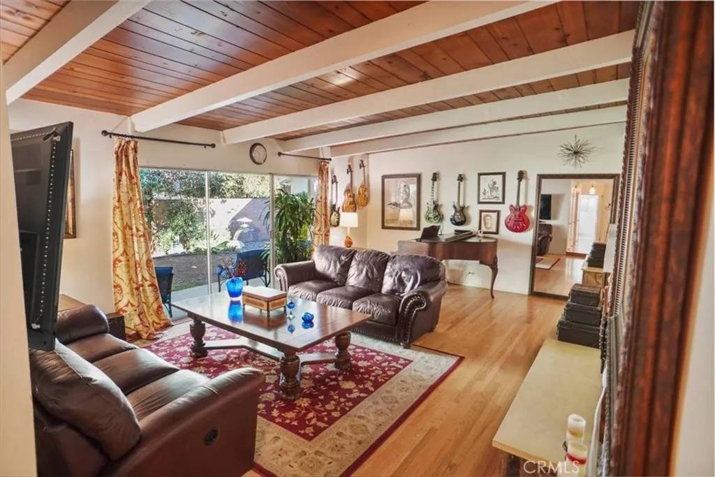 Additional image 4 of 8636 Delco Ave, Winnetka, CA 91306