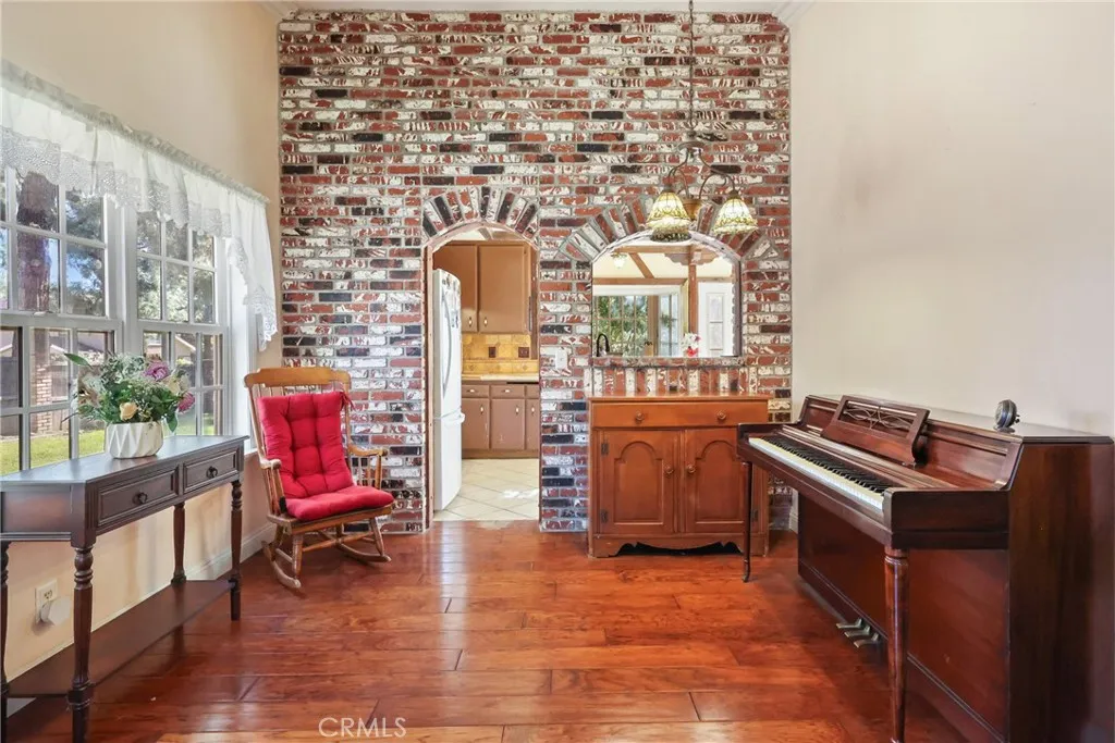 Additional image 16 of 2490 Michigan Dr, Claremont, CA 91711