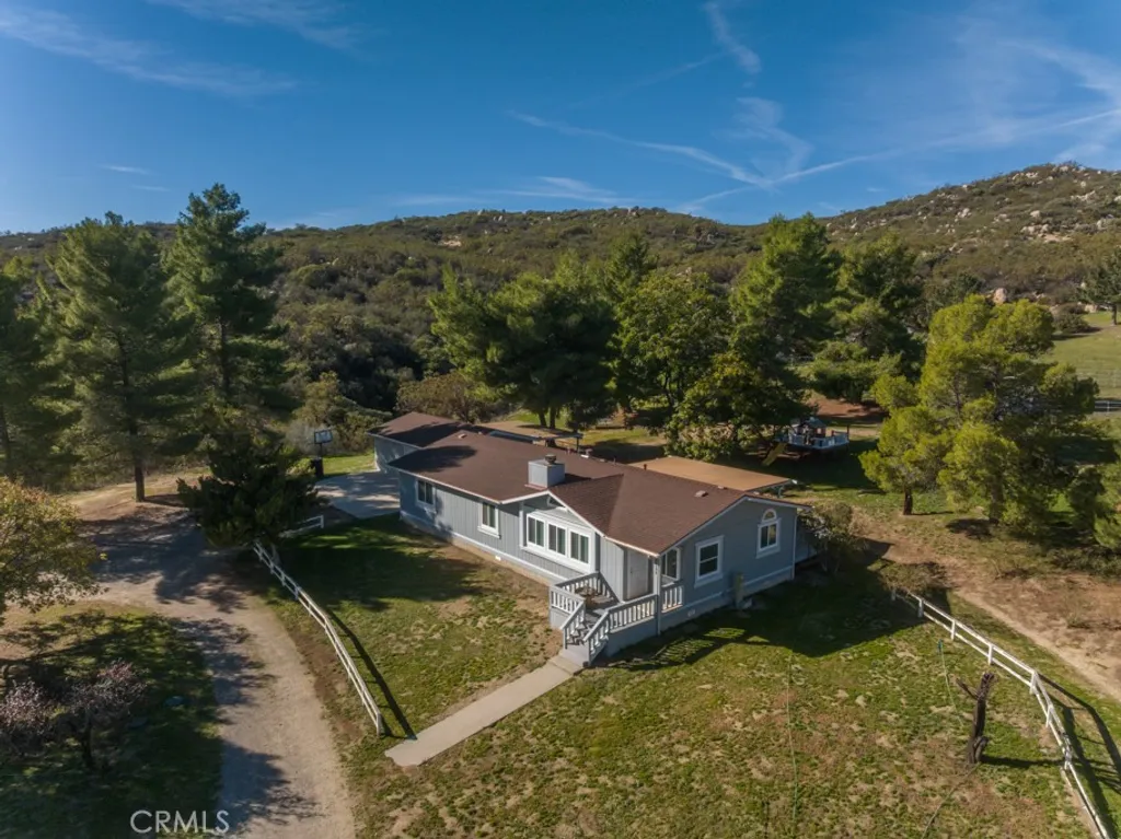 Additional image 46 of 40120 Lakeshore Blvd, Aguanga, CA 92536