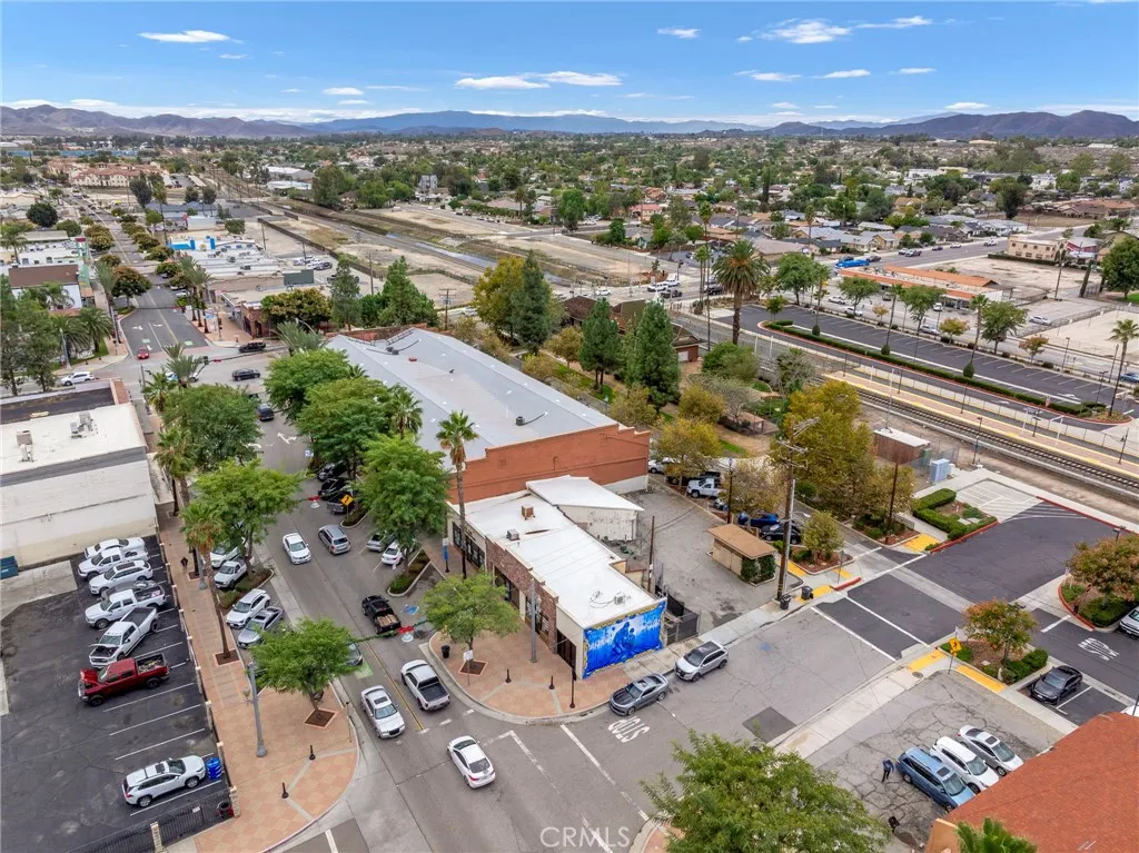 Additional image 34 of 318 S D St, Perris, CA 92570