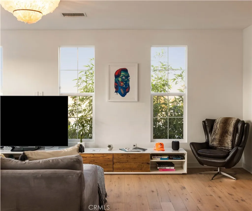 Additional image 17 of 2023 Placentia, Costa Mesa, CA 92627