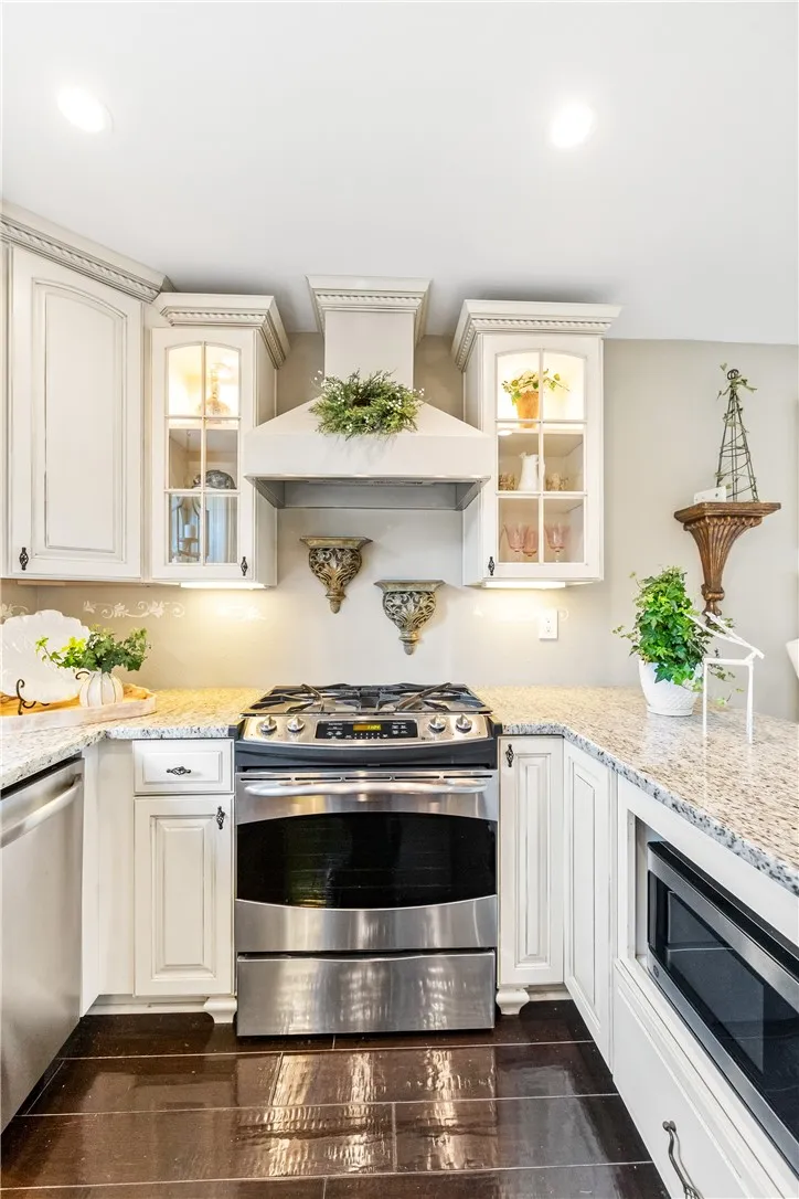 Additional image 78 of 18576 Vallarta Dr, Huntington Beach, CA 92646