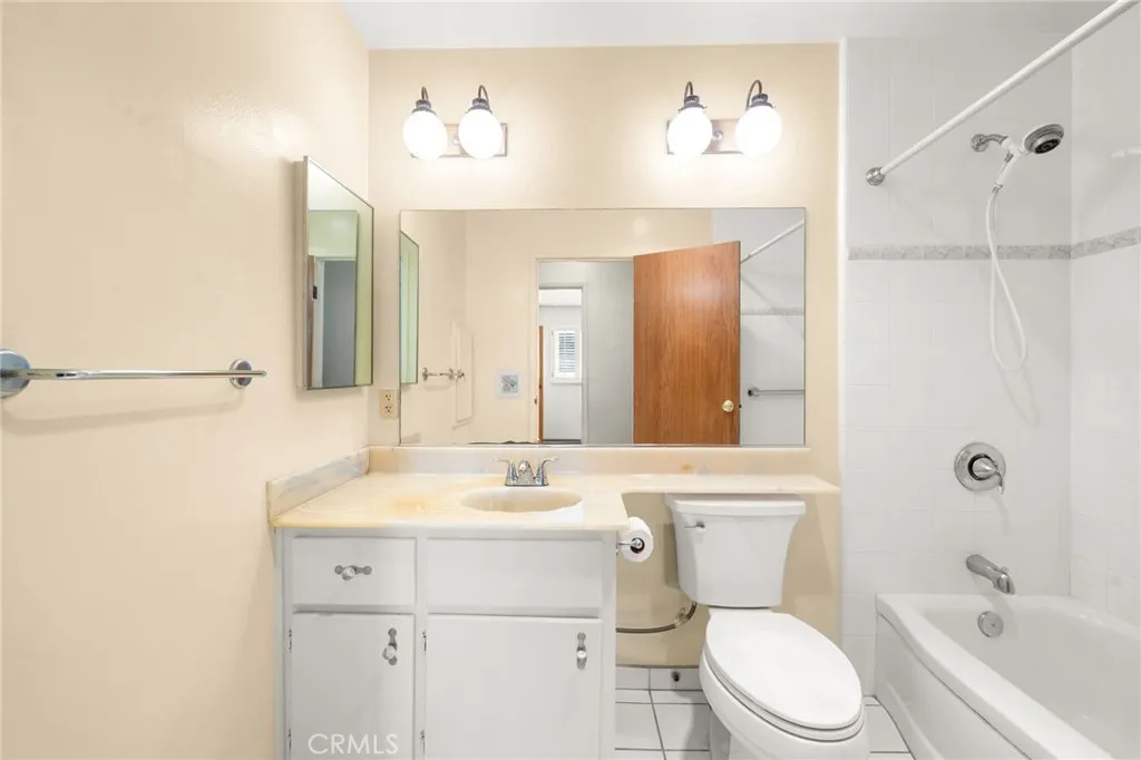 Additional image 19 of 2040 W Glenwood Pl, Santa Ana, CA 92704