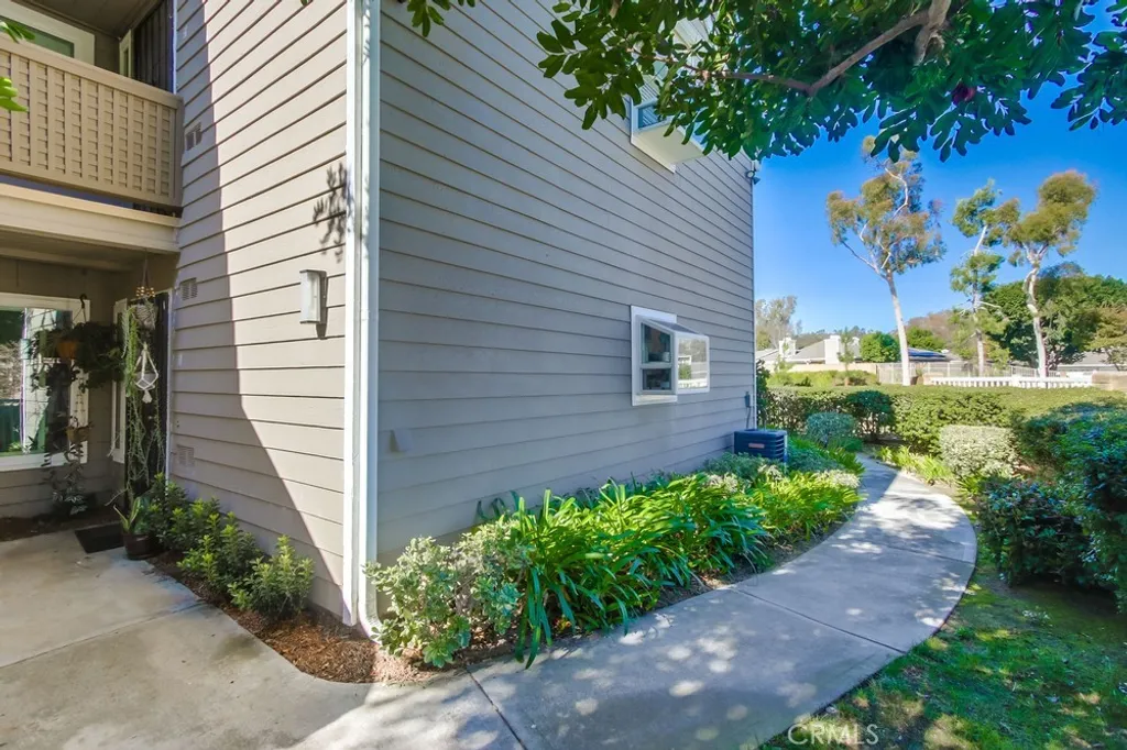 Additional image 6 of 1059 Shadowridge Drive Unit 1, Vista, CA 92081