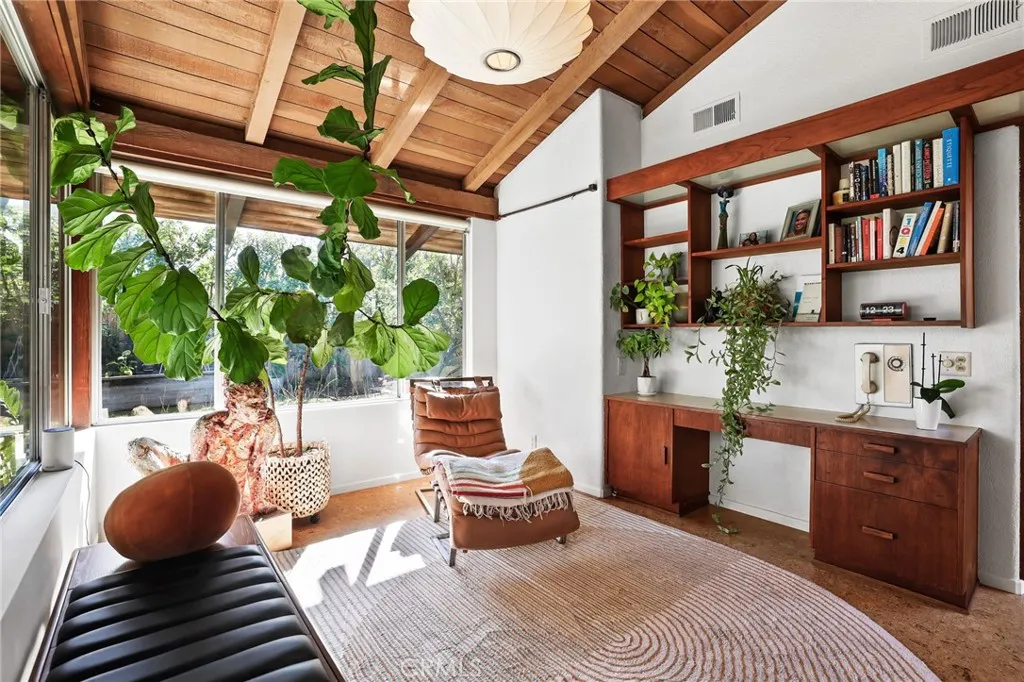 Additional image 7 of 4123 North Virginia Road, Long Beach, CA 90807