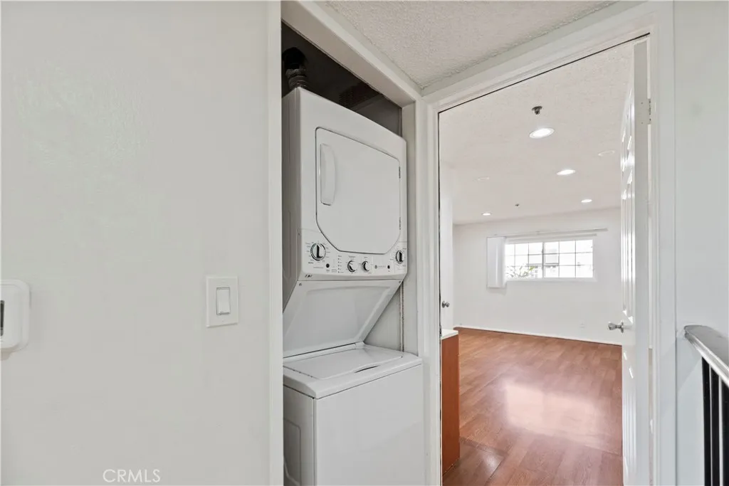 Additional image 75 of 147 W Acacia Avenue Unit#104, Glendale, CA 91204