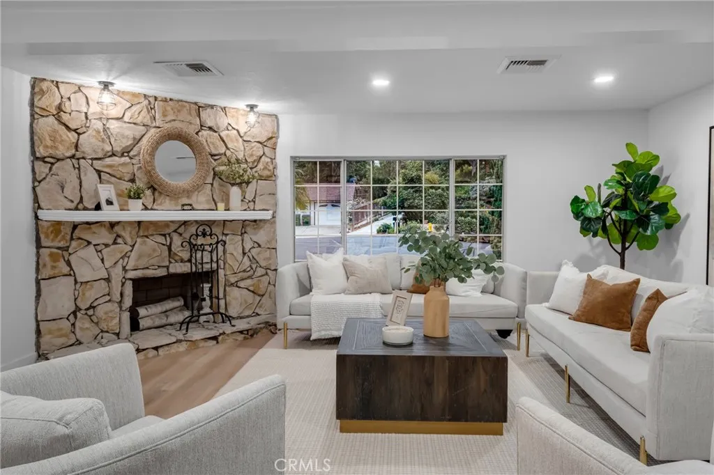 Additional image 98 of 19261 Brae Gln, Santa Ana, CA 92705