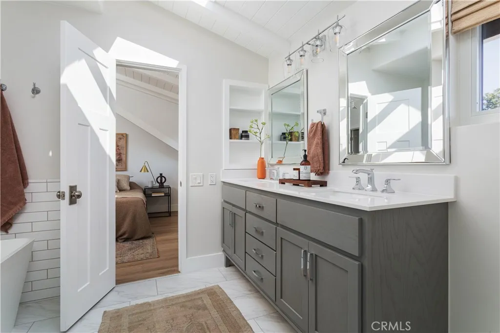 Additional image 18 of 1136 Highland Dr, Newport Beach, CA 92660