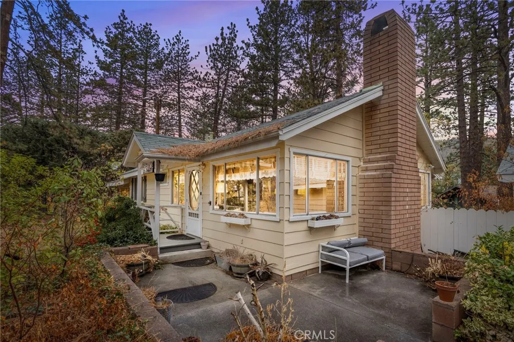 Additional image 3 of 2046 Thrush Rd, Wrightwood, CA 92397