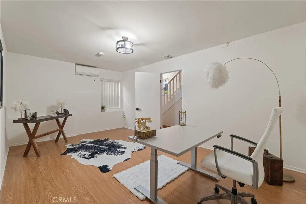 Additional image 52 of 4558 Jessica Dr, Los Angeles, CA 90065