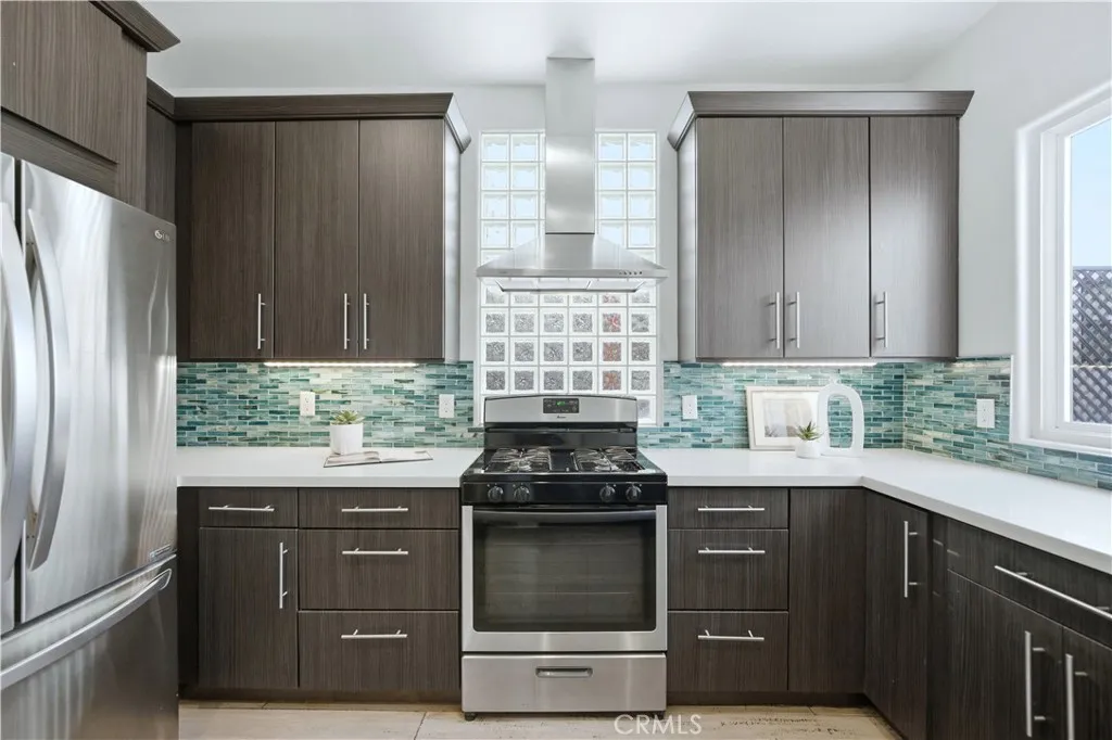 Additional image 60 of 108 Roycroft Avenue, Long Beach, CA 90803