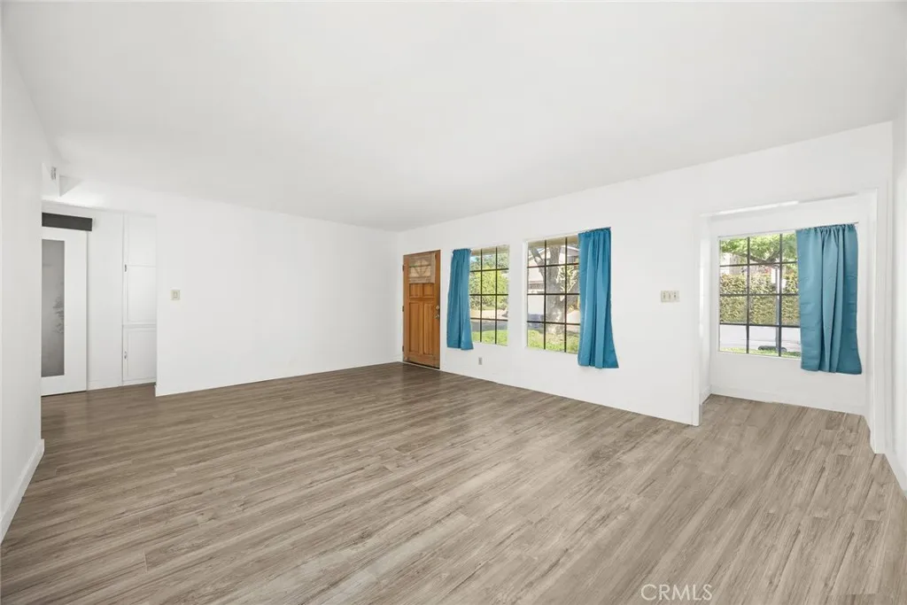 Additional image 10 of 10833 McVine Ave, Sunland, CA 91040