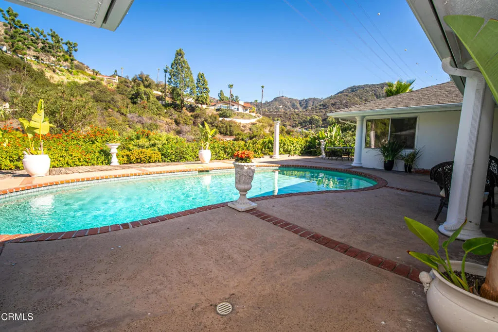 Additional image 21 of 2460 Las Positas Road, Glendale, CA 91208