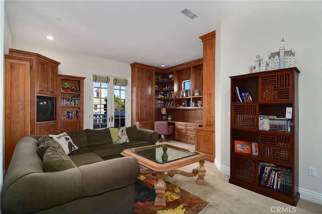 Additional image 45 of 19134 Briarfield Way, Tarzana, CA 91356