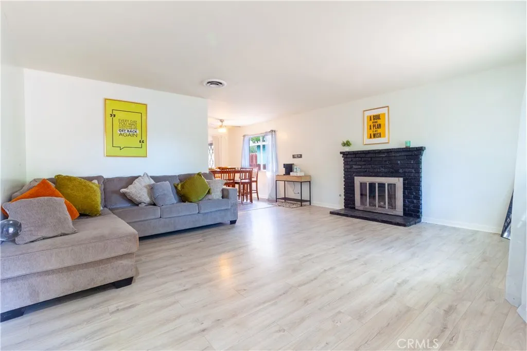 Additional image 2 of 44455 Hanstead Ave, Lancaster, CA 93535