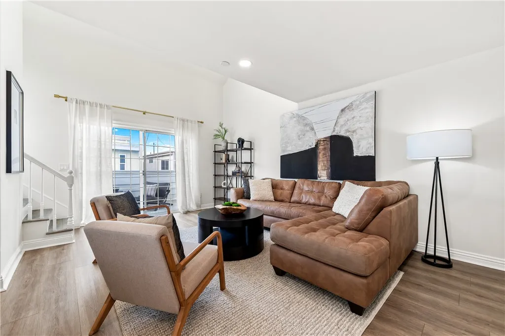 Additional image 39 of 423 18th Street, Huntington Beach, CA 92648