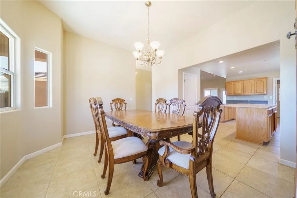 Additional image 23 of 5378 Bellflower Street, Oak Hills, CA 92344