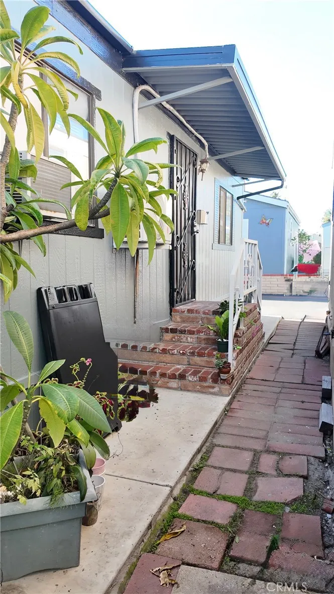 Additional image 19 of 7560 Woodman Pl Unit 72, Van Nuys, CA 91405