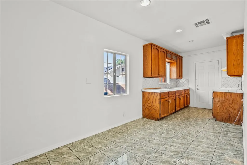 Additional image 95 of 12924 Sproule, Sylmar, CA 91342