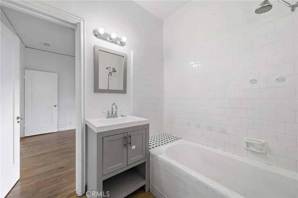 Additional image 47 of 929 Descanso Drive, La Canada Flintridge, CA 91011