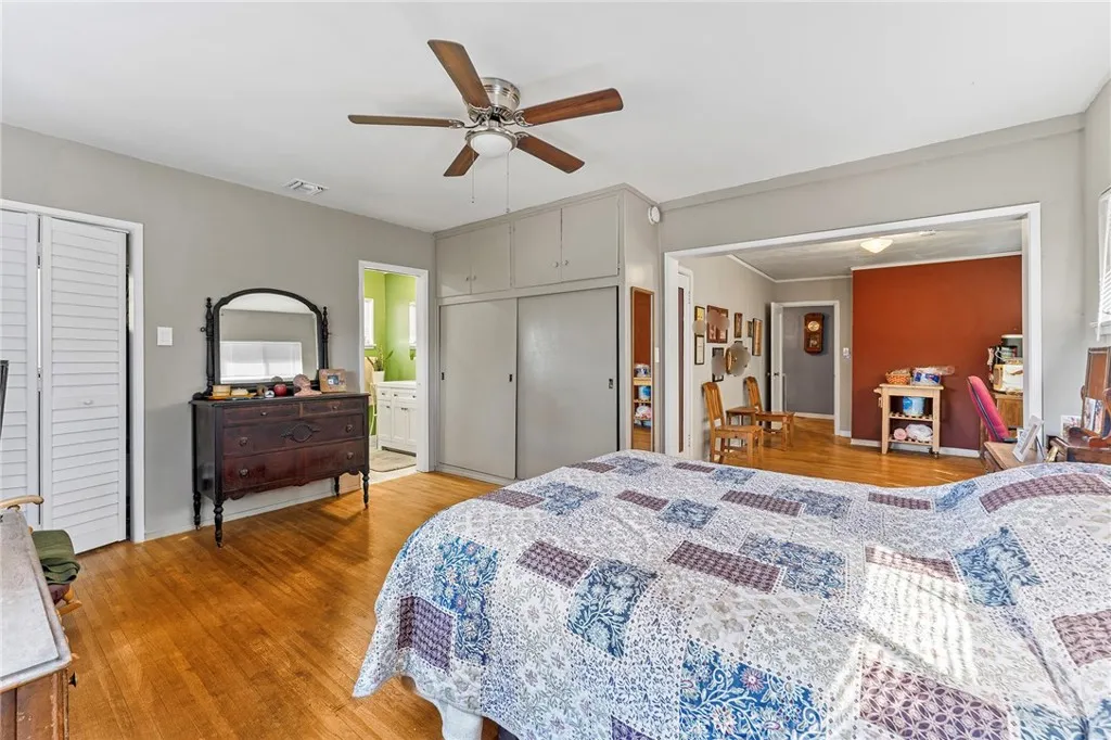 Additional image 37 of 2042 Rome Dr, Los Angeles, CA 90065